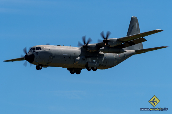 Lockheed Martin C-130J-30 Hercules (L-382)